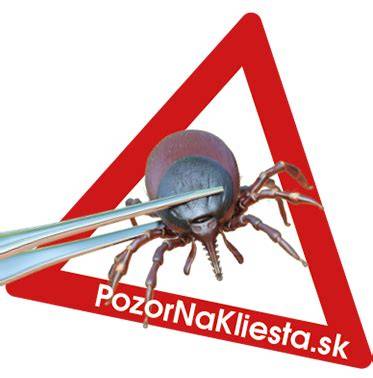Správne odstránenie prisatého kliešťa pinzetou