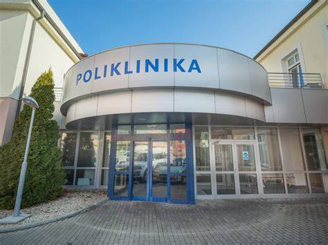 Budova polikliniky Cintorínska Bratislava